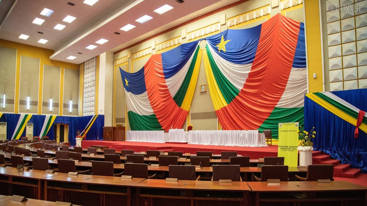 Власти ЦАР выступили за полное снятие оружейного эмбарго ООН