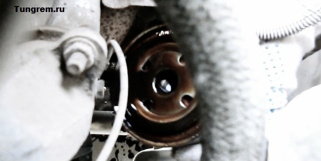 Откручиваем масляный фильтр