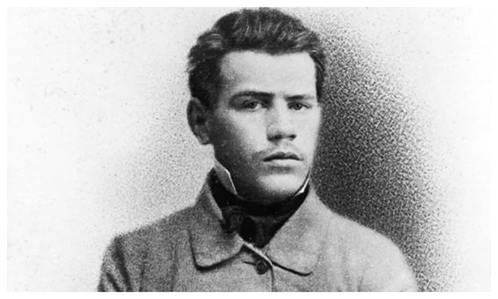 Лев Толстой в молодости | Darada
