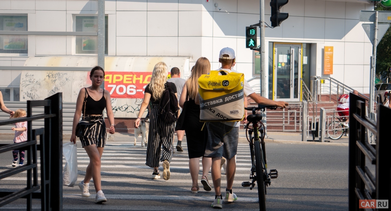 Может ли инспектор ДПC выписать штраф за не пропуск пешехода, если ему не создано помех?