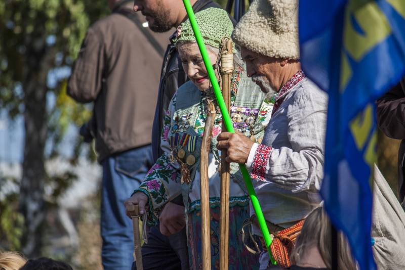 Репортаж Колорадского Таракана. День «Де», или Украденный Бессмертный полк украина