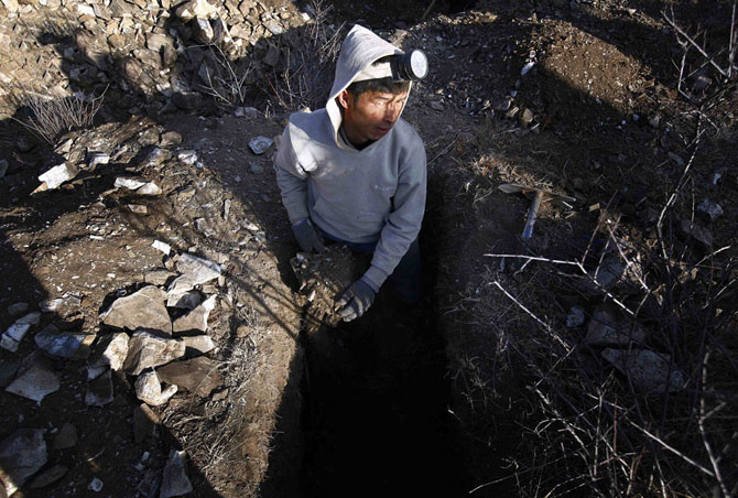 Черные копатели – как в Монголии добывают золото 