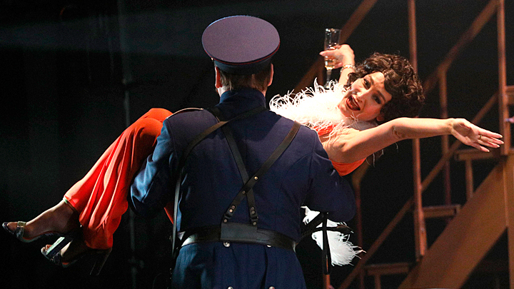 КТО И ЗАЧЕМ ПЫТАЕТСЯ "ОБНУЛИТЬ" КЛАССИЧЕСКИЙ РУССКИЙ ТЕАТР