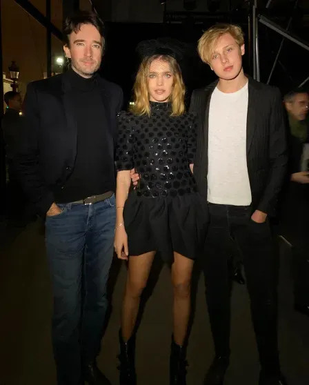 Сын Натальи Водяновой Лукас Портман показал редкое фото со своей девушкой в честь её дня рождения Лукас, Водянова, Портман, ПортманНаталья, вместе, Натальи, Водяновой, девушкойЛукас, Наталья, ПортманЛукас, соцсетях, модных, пятерых, брендов, подиум, выходил, матерью, глянца, снимался, казалось