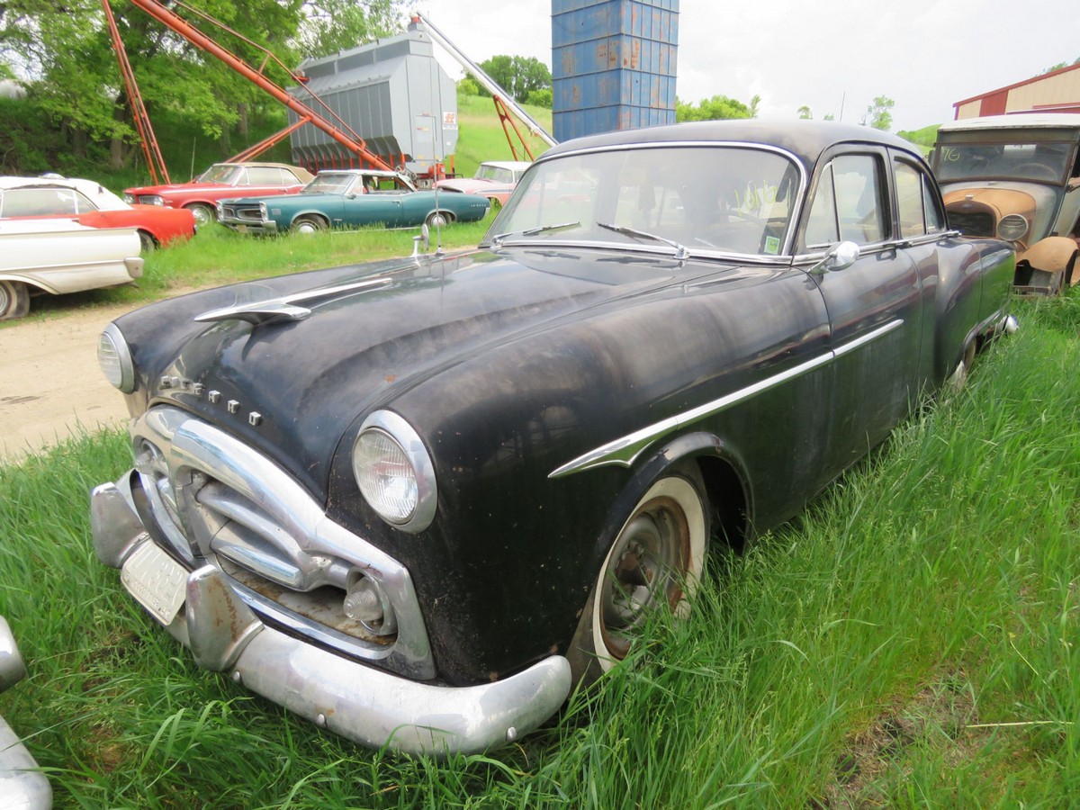 На аукцион выставлена невероятная коллекция из 250 классических автомобилей На аукцион выставлена невероятная коллекция из 250 классических автомобилей авто,авто и мото,автоновости,видео