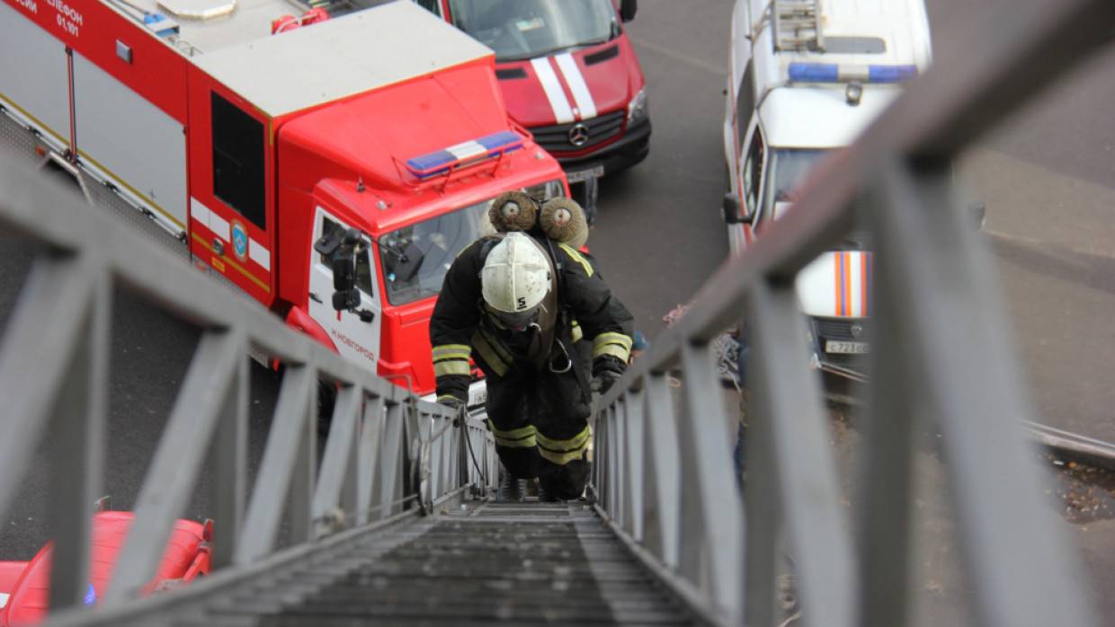 Пожар произошел в жилой пятиэтажке на западе Москвы