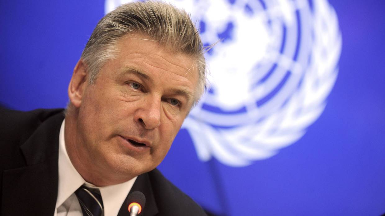 Госпитализированный после ранения Болдуином режиссер Соуса выписан из больницы