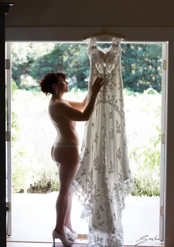 НЕВЕСТЫ ГОТОВЯТСЯ К СВАДЬБЕ 