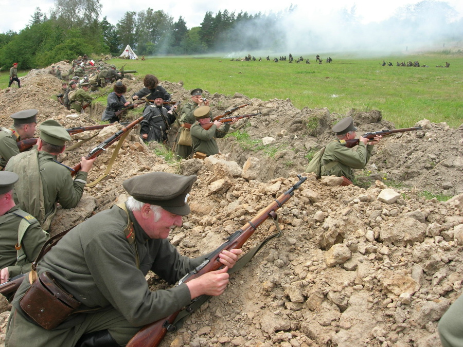 Место в окопе. Военные окопы. Современные окопы.