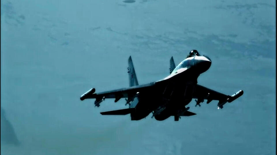Истребители Су-35 выполнили патрулирование над нейтральными водами Черного моря