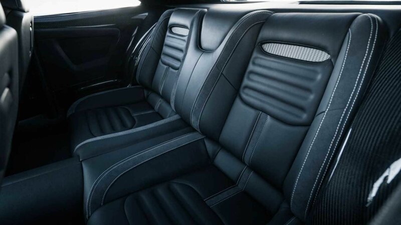 Друзья Вин Дизеля подарили ему эксклюзивный и очень мощный Dodge Charger Друзья Вин Дизеля подарили ему эксклюзивный и очень мощный Dodge Charger автомобиль,НОВОСТИ