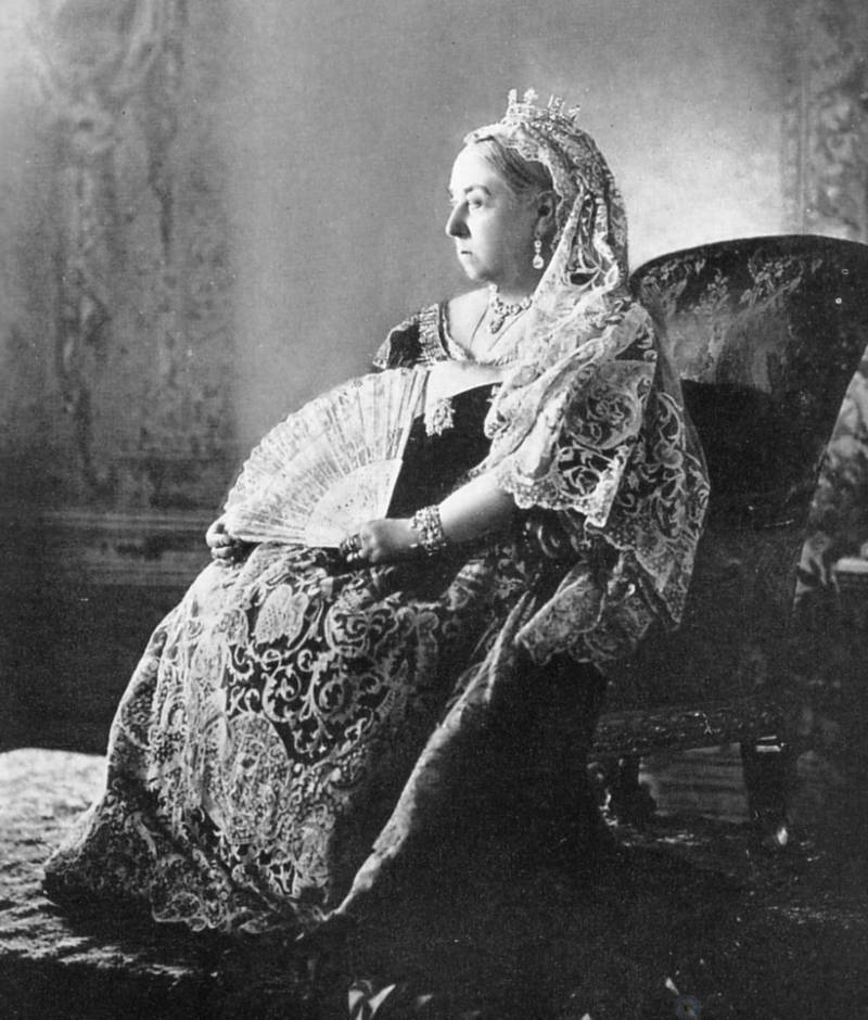 "Он был ближе к королеве, чем её собственные дети" : невероятная история отношений королевы Виктории с её индийским слугой Абдул Карим,великобритания,Королева Виктория,Мунши