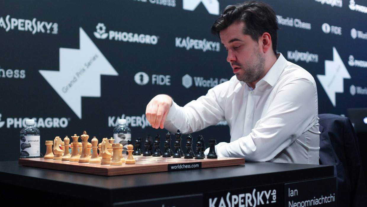 Дворкович назвал острой игру Непомнящего в первых партиях матча за шахматную корону