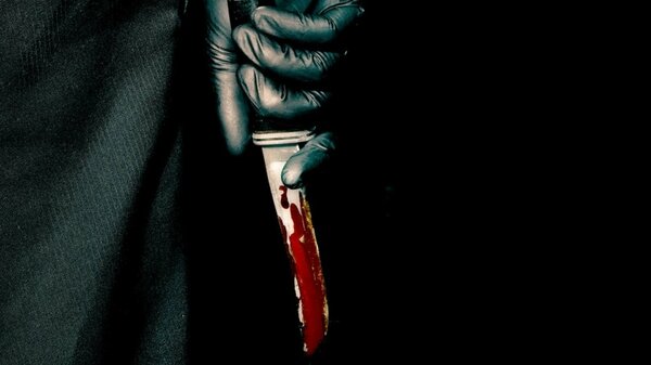 Мальчики в лифчиках с ножичками