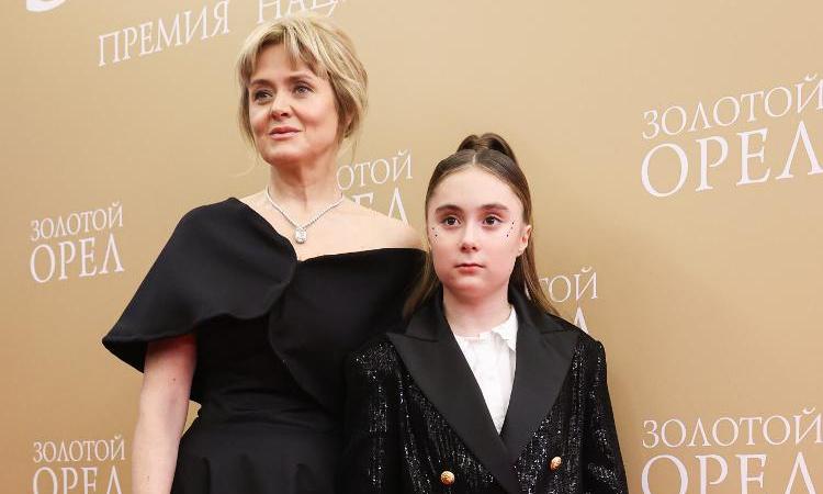 дневники вампира 2 сезон маскарад. слишком много хочет девушка. хорошие девочки не получают. мэй уитман хорошие девчонки. высказывания про кунилингус.