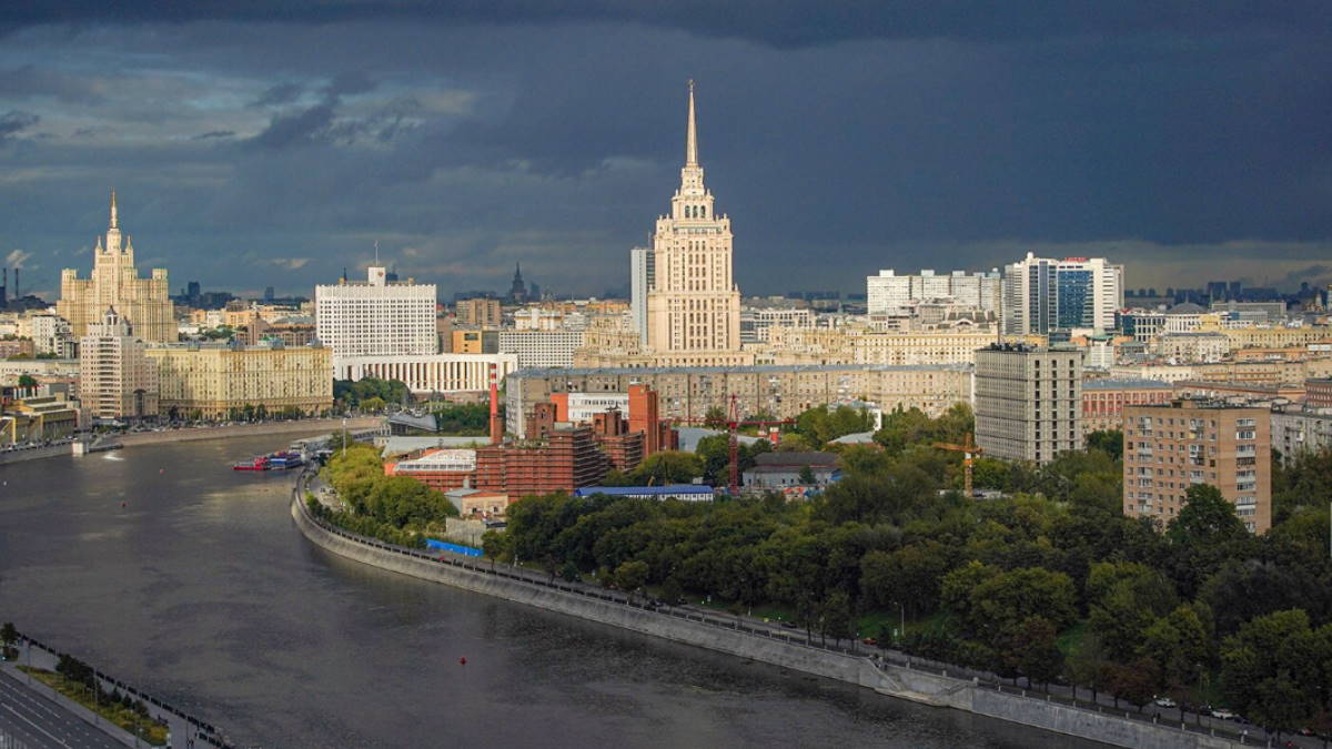 Москве угрожают град, ливень и шквалистый ветер