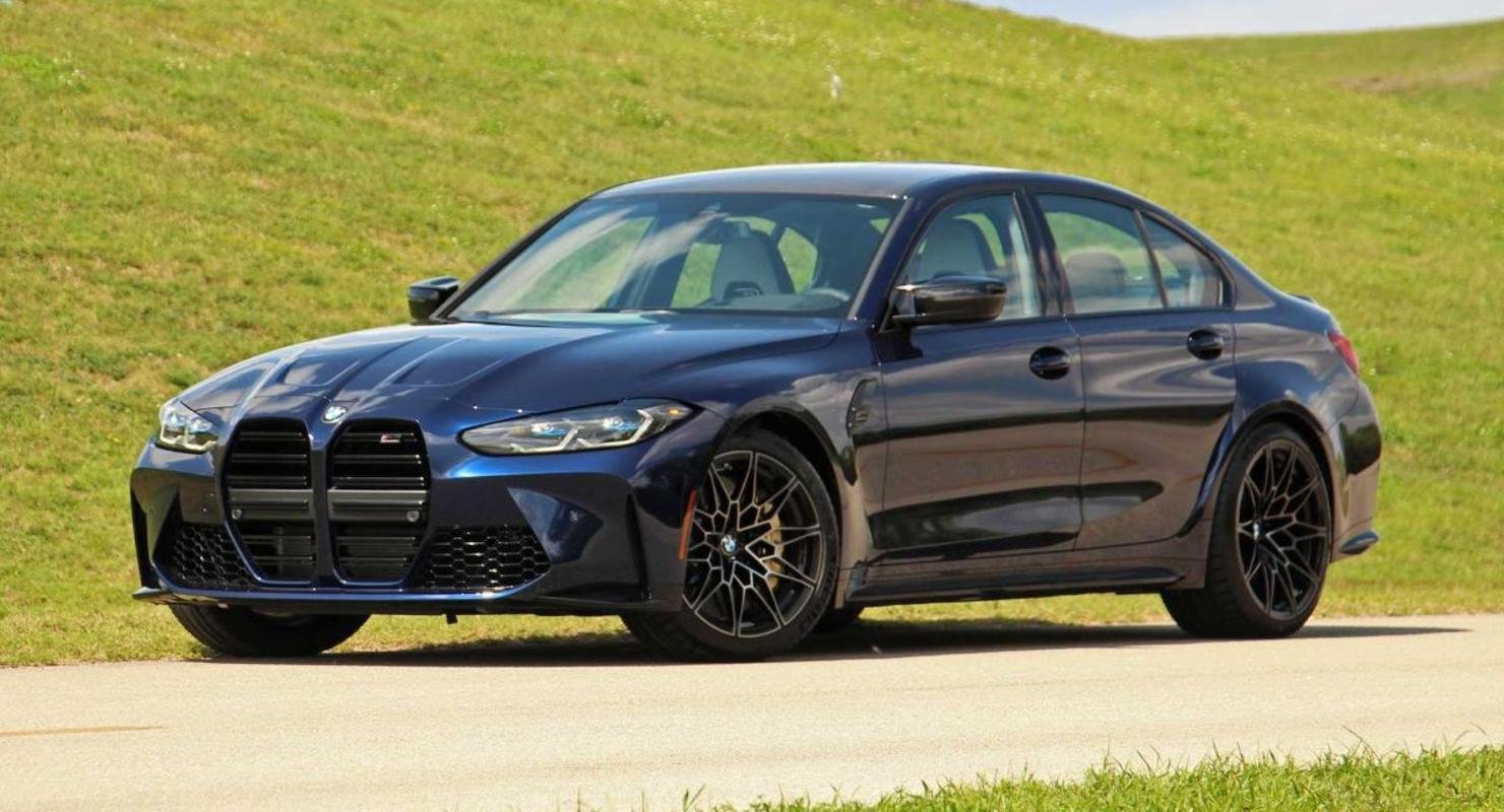 Появились подробности об экстремальном BMW M3 CS в кузове седан Появились подробности об экстремальном BMW M3 CS в кузове седан Автомобили
