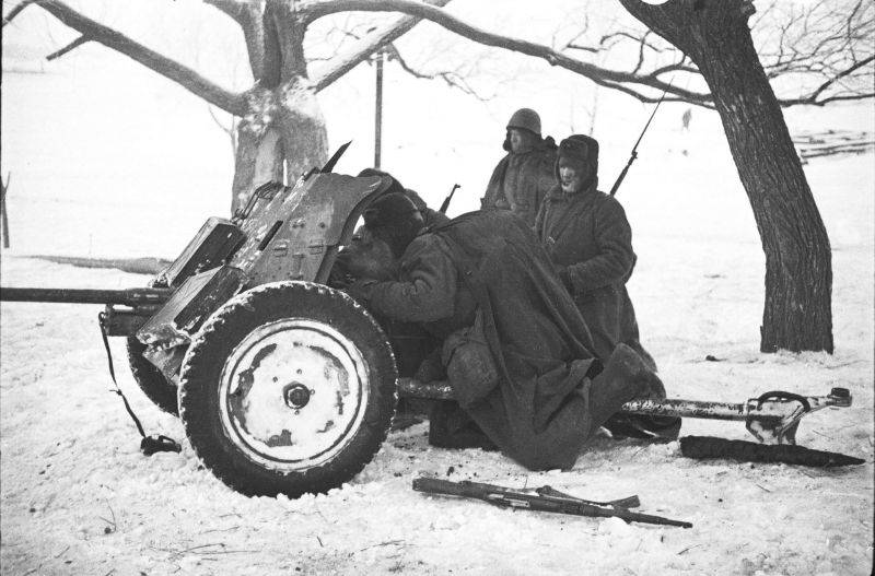 Послевоенное использование немецких 37–50-мм противотанковых пушек г,Москва [1405113],оружие
