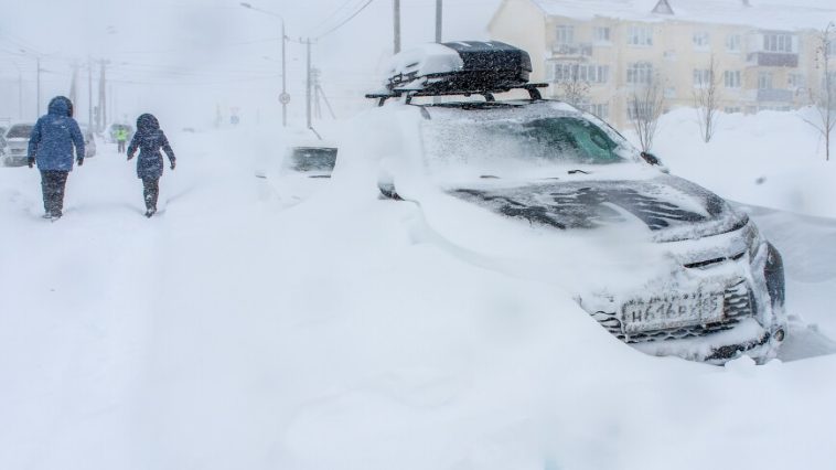 Непогода на Сахалине вызвала перебои со связью и электричеством
