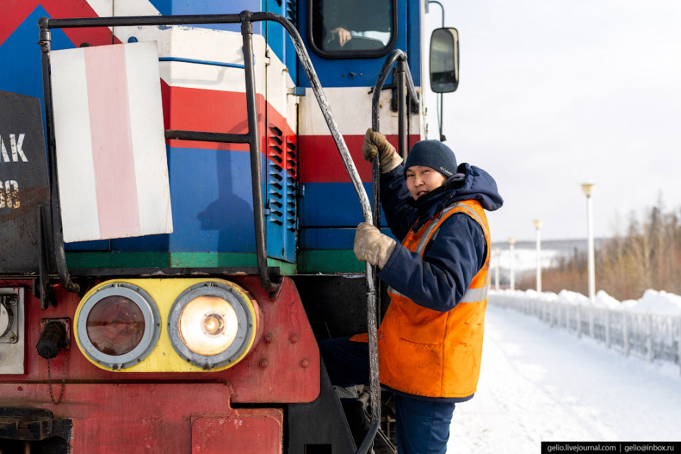 Железные дорога сурового Севера станции, Нижний, Бестях, дороги, Якутии, Томмот, Якутия, магистрали, Станция, участке, республики, через, дорога, поезд, Сейчас, Республики, станция, станцию, НерюнгриПассажирская, зимой