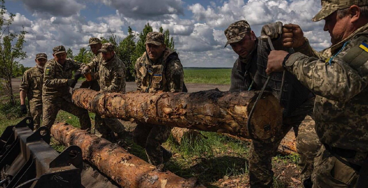 Россия ведет спецоперацию таким образом, чтобы измотать украинские вооруженные формирования. Об этом в эфире...