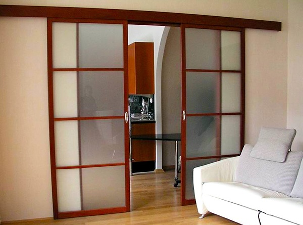 Раздвижные двери – ощутимая экономия пространства! 