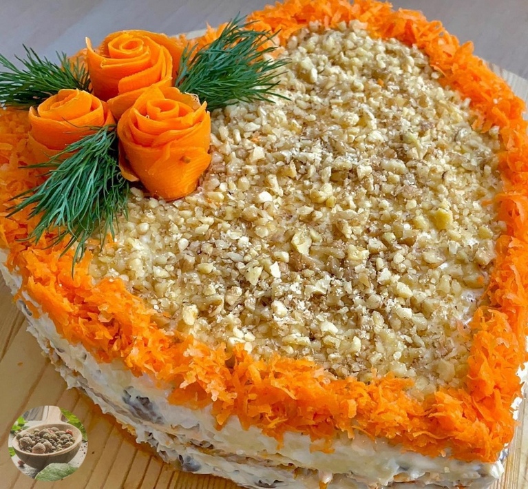 Наш семейный САЛАТ. Изюминка в орешках