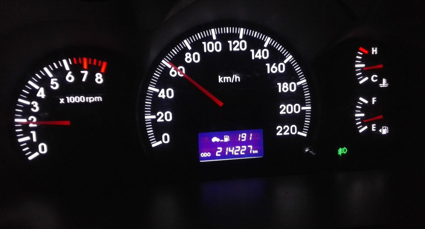 Когда медленное движение и резкое торможение расцениваются как нарушения ПДД