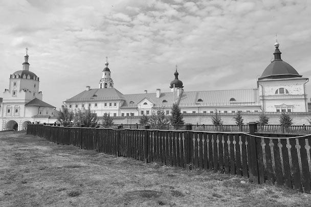 Богородице-Успенский мужской монастырь ожил в Свияжске самым первым.
