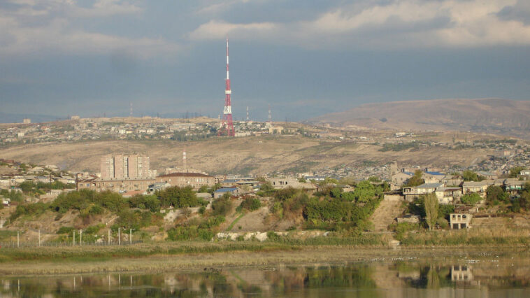 У Ереванского озера началось обустройство зоны отдыха