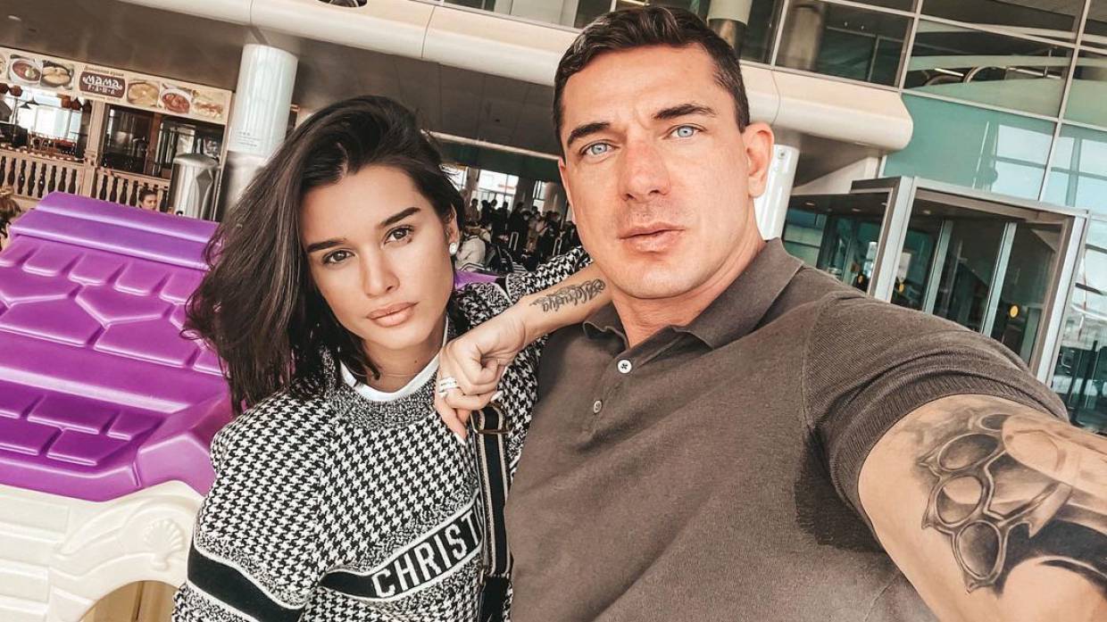 Не уберегли любовь: топ-10 звездных расставаний 2021 года Шоу-бизнес