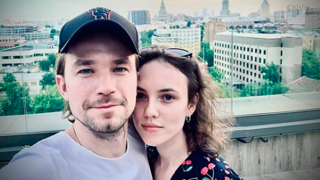 Васильев назвал Петрова и его девушку «символами» новой моды