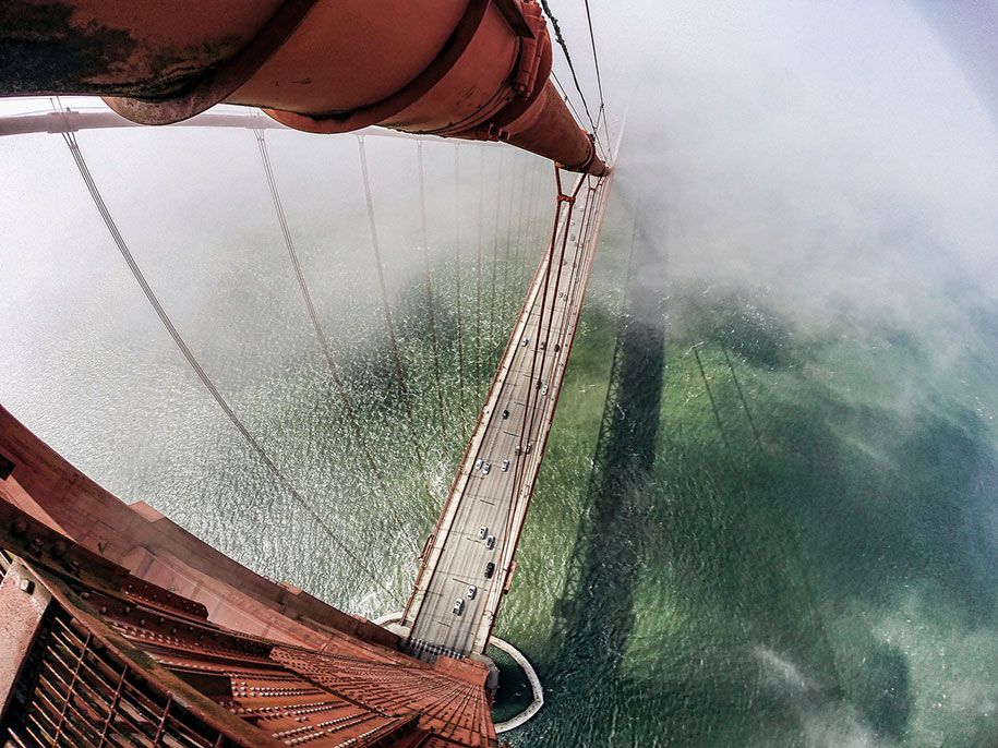 На вершине мира: замечательные фотографии с высоты моста “Золотые Ворота”
