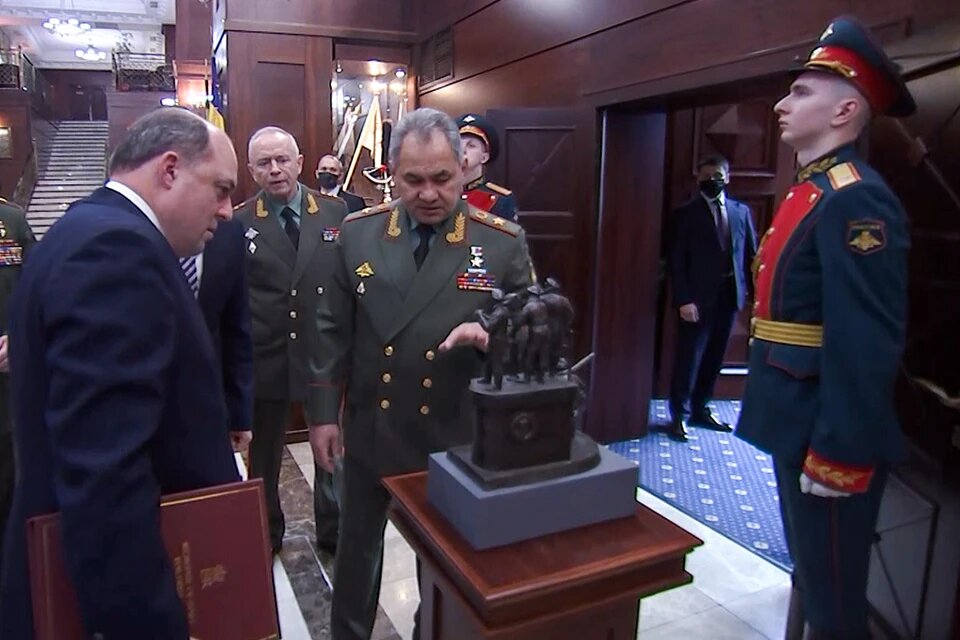 Сергей Шойгу и Бен Уоллес конструктивно переговорили, и нашли общие темы