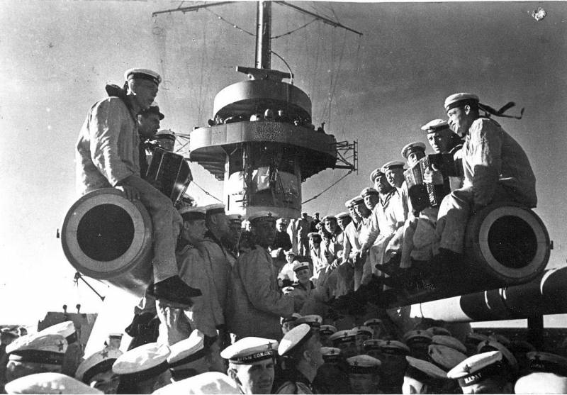 Линкоры типа «Марат». Модернизации главного калибра Линкоры типа «Марат». Модернизации главного калибра вмф