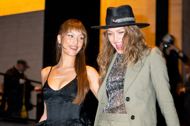 Сестры Хадид, Эмили Ратажковски, Наоми Кэмпбелл, Кристина Риччи и другие гости свадьбы Марка Джейкобса