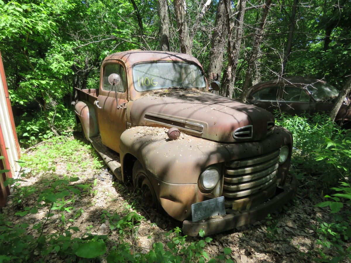 На аукцион выставлена невероятная коллекция из 250 классических автомобилей На аукцион выставлена невероятная коллекция из 250 классических автомобилей авто,авто и мото,автоновости,видео