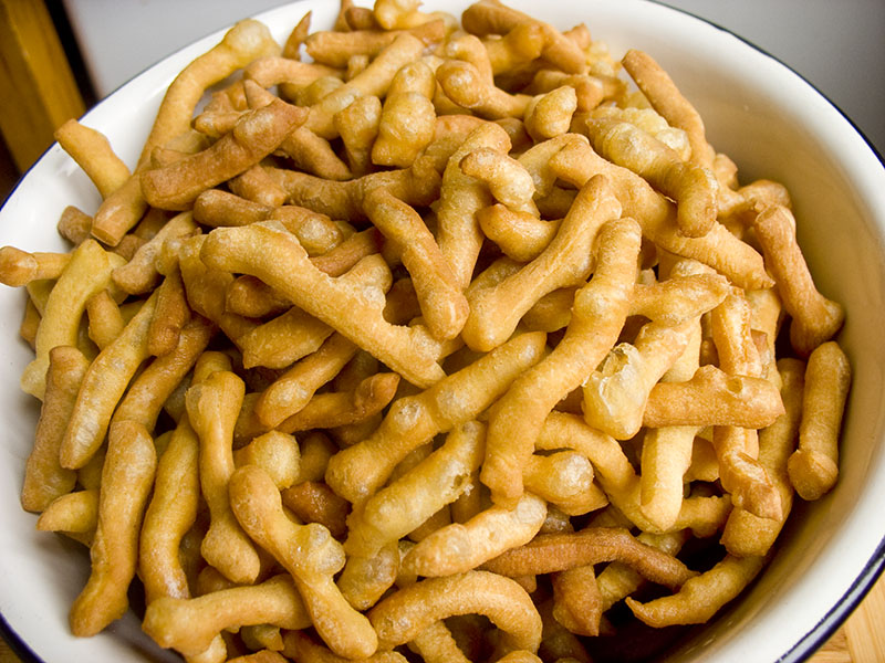 Чак чак татарстан. Чак чак казахский. Чак чак горкой. Халва чак чак. Чак чак осетинский.