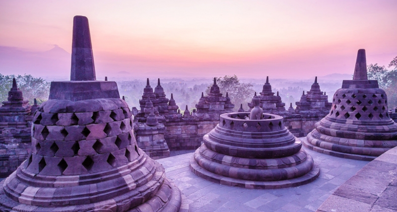 Боробудур в Индонезии: храм, который простоял под слоем пепла несколько веков 