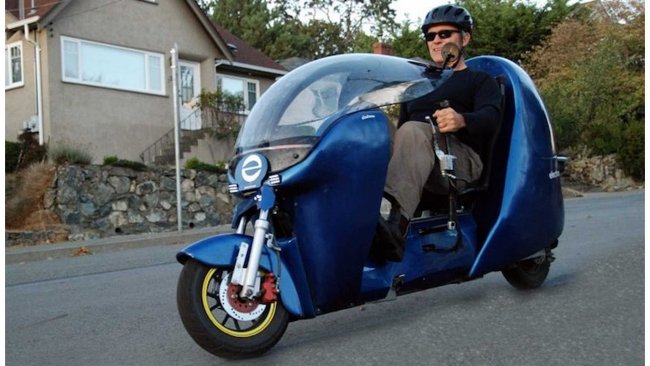 Гибрид электровелосипеда и мотоцикла сможет сам заряжать себя по дороге Технологии