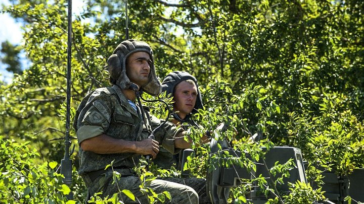 "Тут сыро, мёрзну". "Всё, давайте прекращаем это": Сбежавший из части солдат молил о помощи. Ему посоветовали развести костёр армия,россия