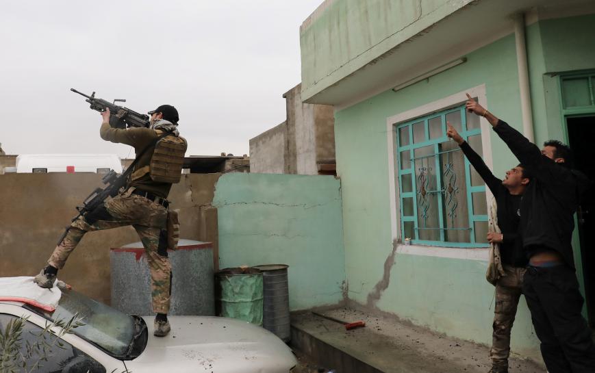 Спецназ Ирака вытеснил террористов ИГИЛ из комплекса административных зданий Мосула