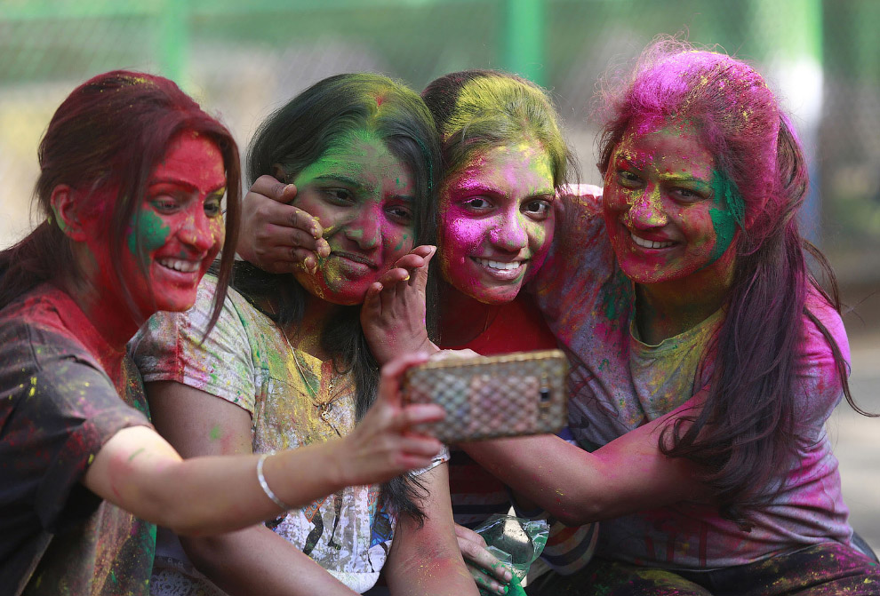 Холи 2017 - самый красочный праздник Индии