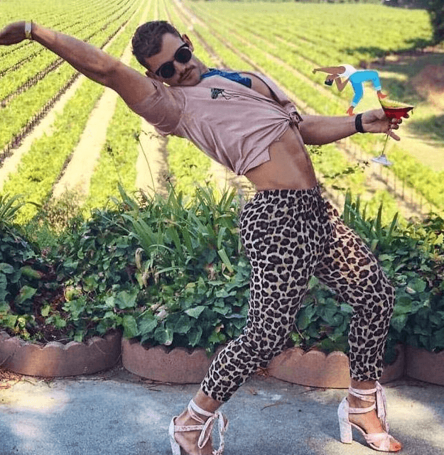 Если бы мужчины вели себя, как девушки, то их фото в Инстаграм выглядели бы таким образом Если бы мужчины вели себя, как девушки, то их фото в Инстаграм выглядели бы таким образом