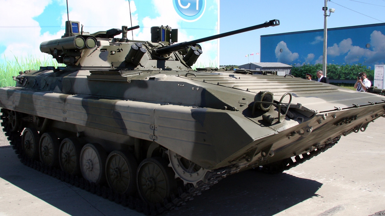 Российские военные задействуют модернизированные БМП-2М на учениях в Таджикистане