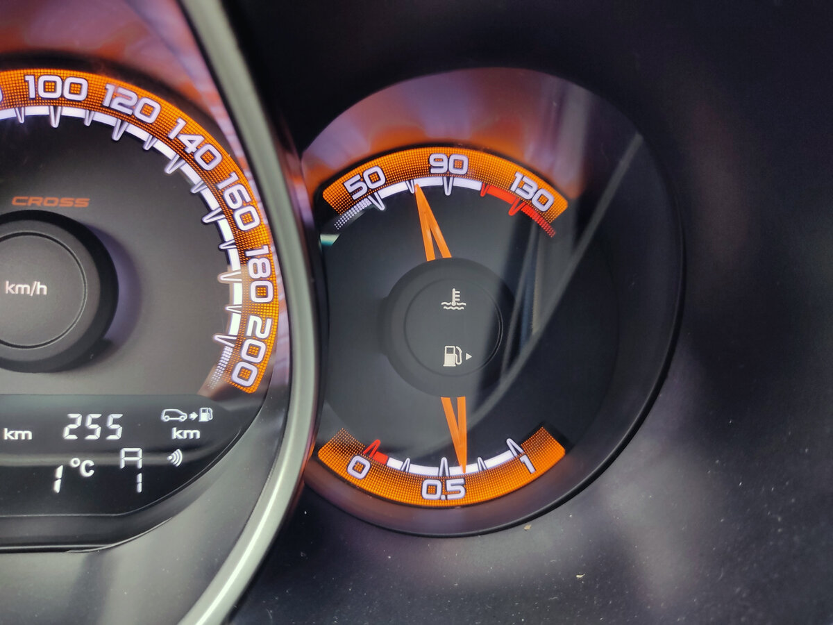 Каждый водитель сам определяет, стоит ли ему заниматься прогревом двигателя после холодного запуска.