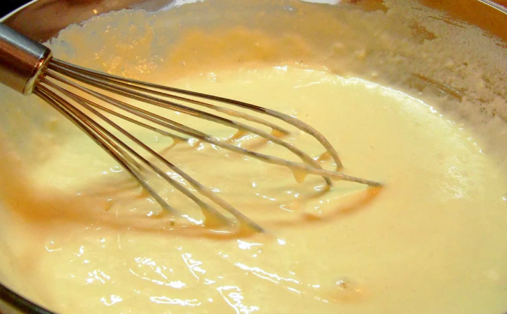 Режем 2 апельсина и заливаем вкуснейший пирог: нежнее и мягче Наполеона сладкая выпечка