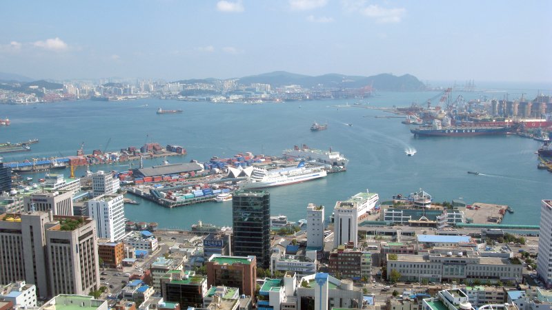 Неспокойное море: южнокорейский визит «Варяга» на фоне американских авантюр