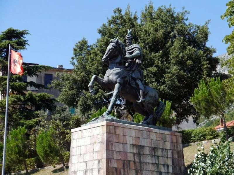 Албанский воин и полководец Скандерберг Албанский воин и полководец Скандерберг история