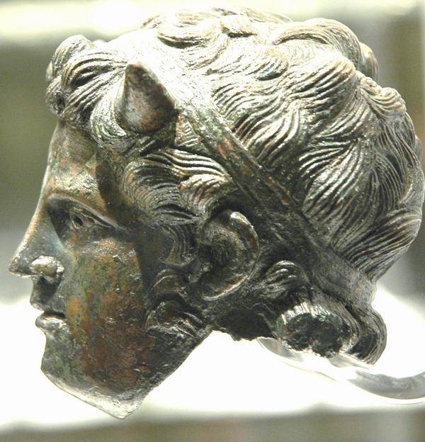 Тень великого Александра Тень великого Александра